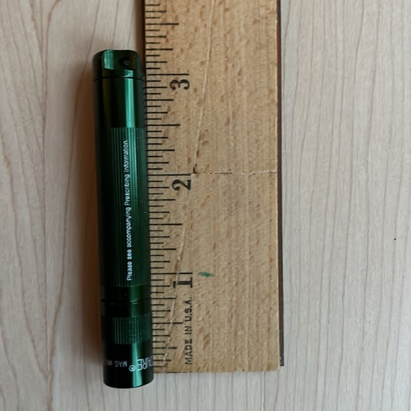 🆕 2 NEW MAG-LITE SOLITAIRE Pocket Flashlights - Picture 7 of 9